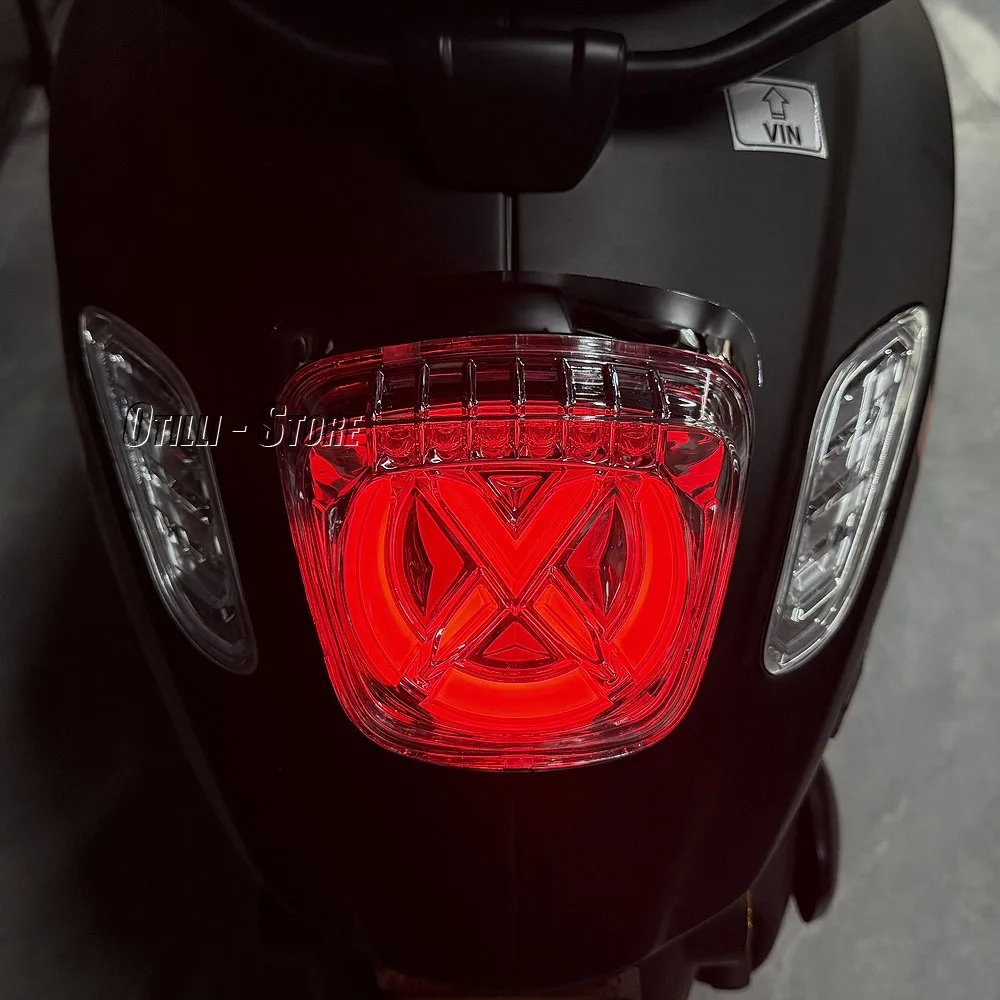 Tylna lampa LED do Vespa Sprin – Candle X recenzja i cena